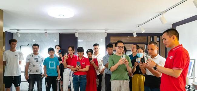 轻奢产品网站的潜在消费群体营销策略剖析